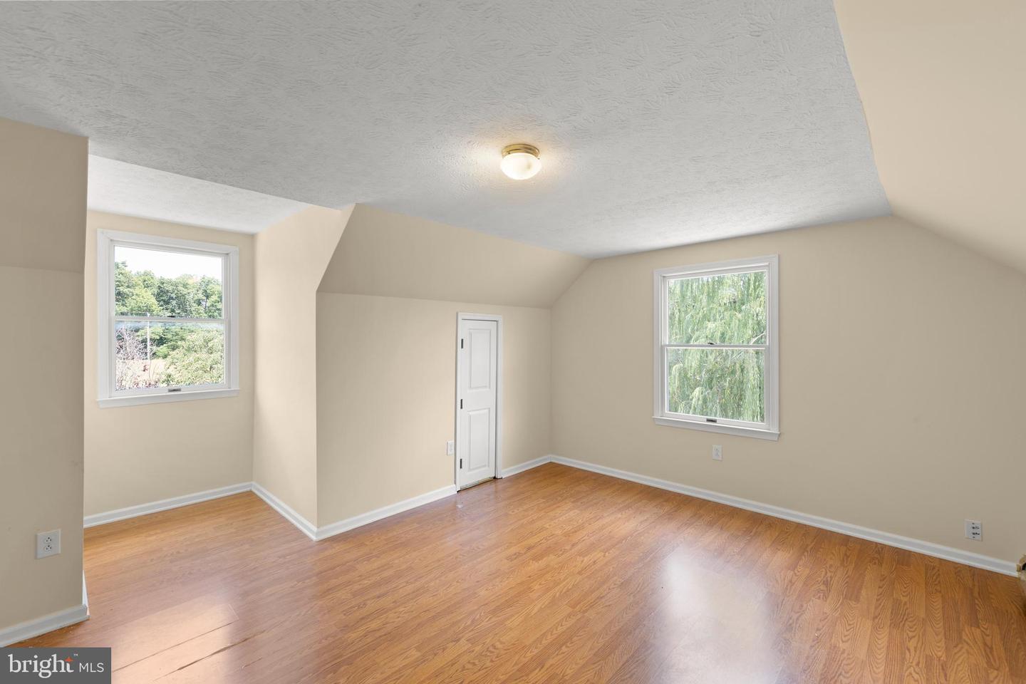 100 DOGWOOD LN, STEPHENSON, Virginia 22656, 4 Bedrooms Bedrooms, 8 Rooms Rooms,3 BathroomsBathrooms,Residential,For sale,100 DOGWOOD LN,VAFV2035752 MLS # VAFV2035752
