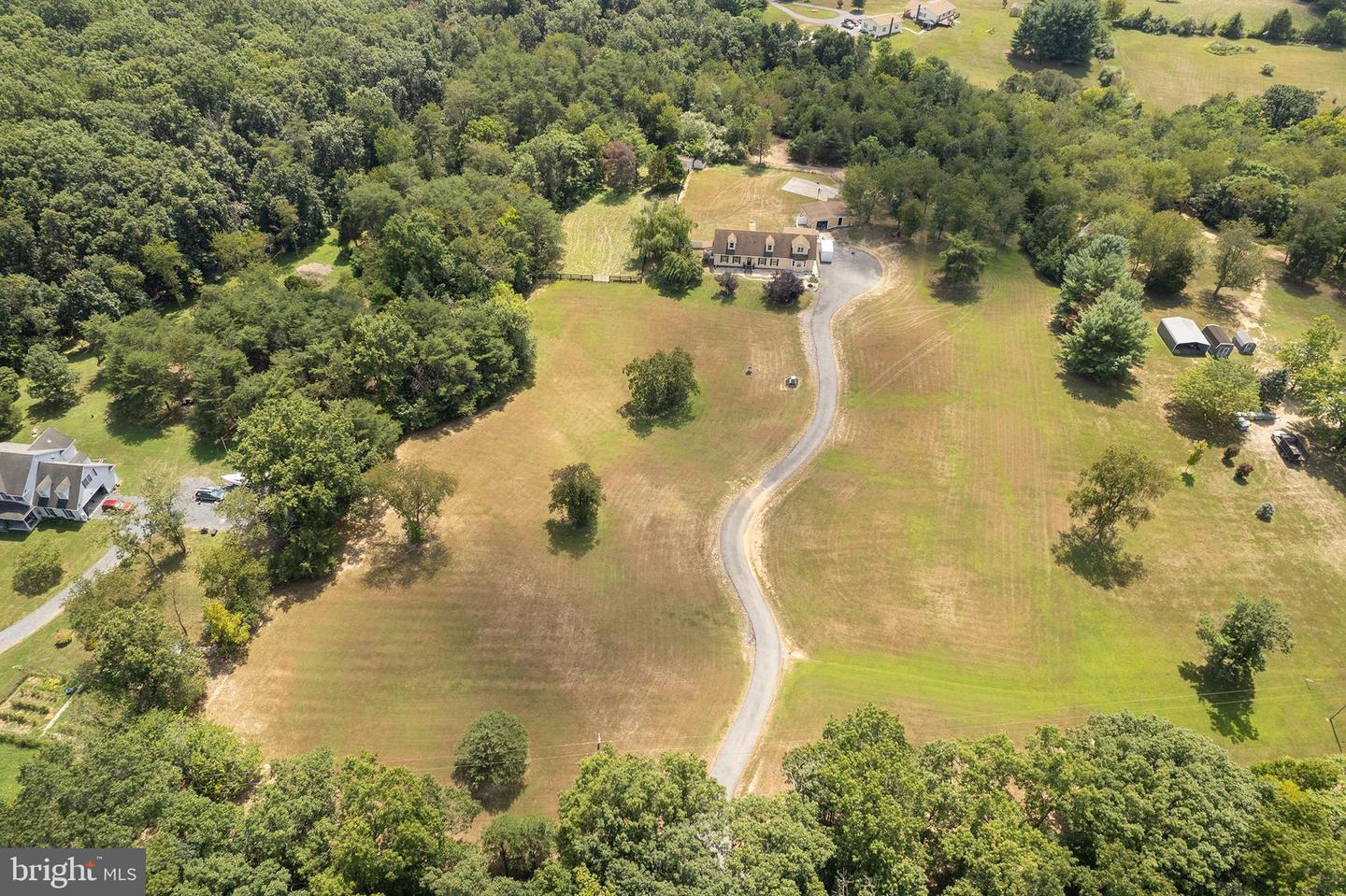 100 DOGWOOD LN, STEPHENSON, Virginia 22656, 4 Bedrooms Bedrooms, 8 Rooms Rooms,3 BathroomsBathrooms,Residential,For sale,100 DOGWOOD LN,VAFV2035752 MLS # VAFV2035752