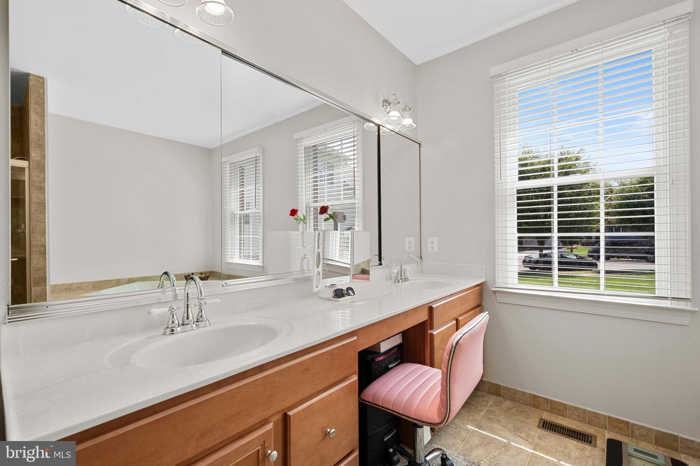 5908 INTERLACHEN CT, HAYMARKET, Virginia 20169, 4 Bedrooms Bedrooms, ,4 BathroomsBathrooms,Residential,For sale,5908 INTERLACHEN CT,VAPW2100244 MLS # VAPW2100244