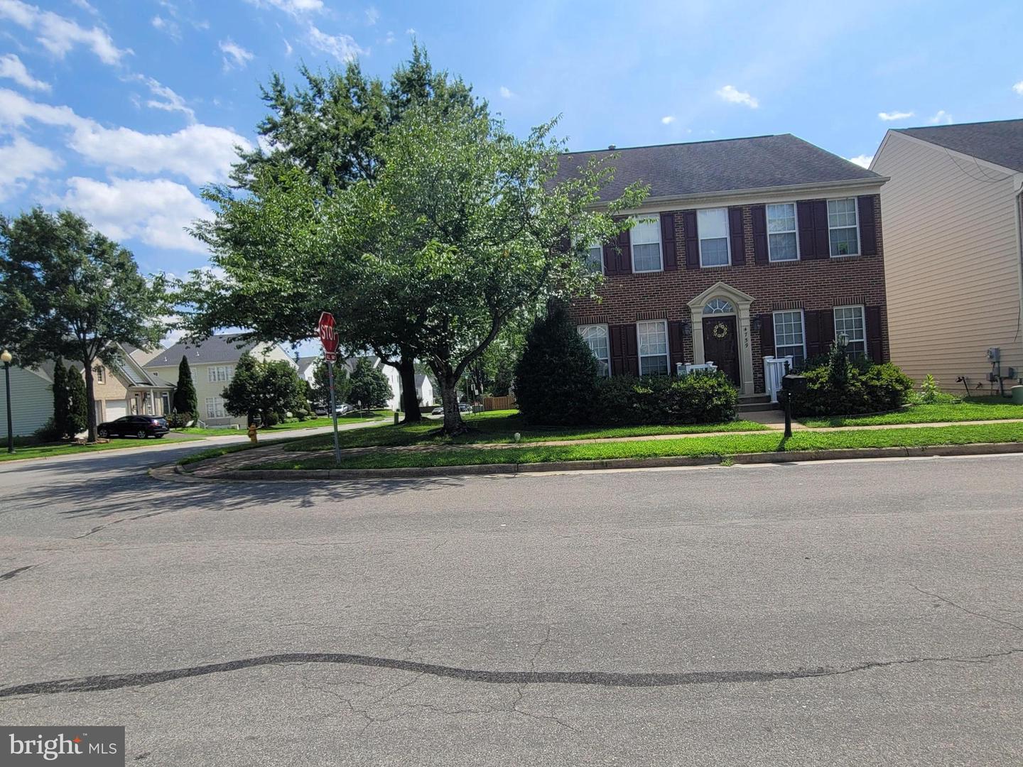 4759 WERMUTH WAY, WOODBRIDGE, Virginia 22192, 4 Bedrooms Bedrooms, 9 Rooms Rooms,3 BathroomsBathrooms,Residential,For sale,4759 WERMUTH WAY,VAPW2100320 MLS # VAPW2100320