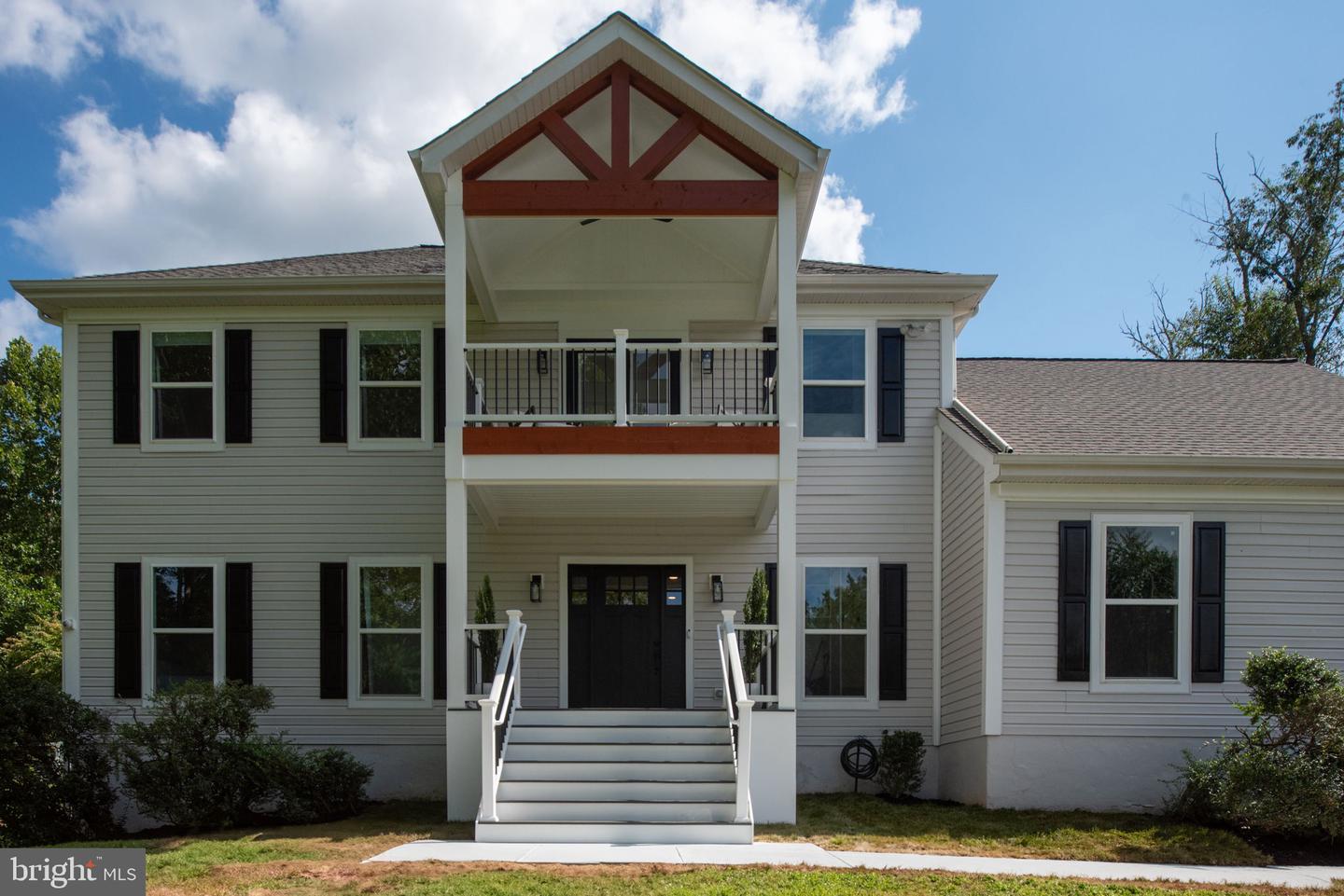 7095 SIGNAL HILL RD, MANASSAS, Virginia 20111, 5 Bedrooms Bedrooms, ,4 BathroomsBathrooms,Residential,For sale,7095 SIGNAL HILL RD,VAPW2100352 MLS # VAPW2100352
