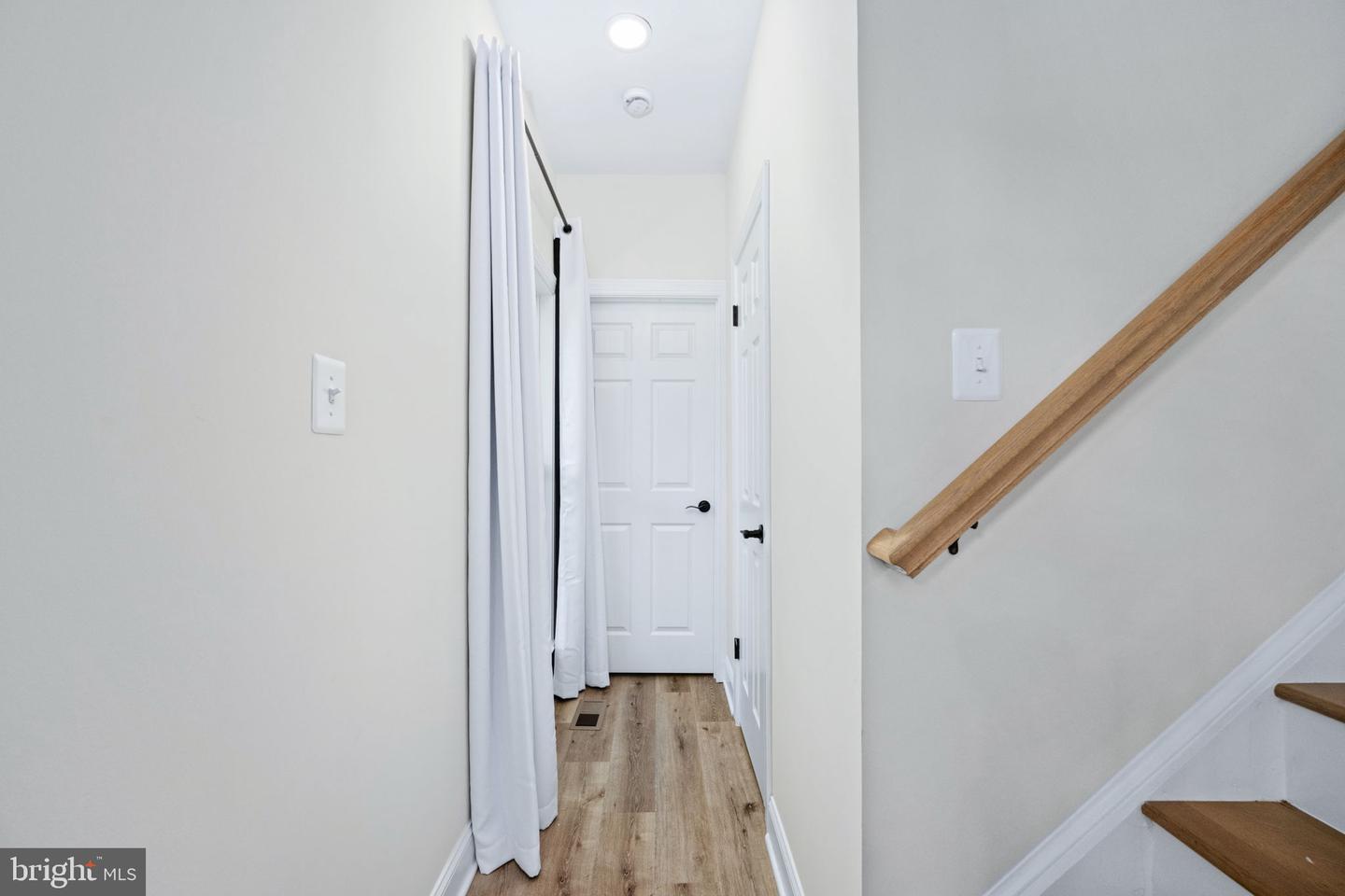 7095 SIGNAL HILL RD, MANASSAS, Virginia 20111, 5 Bedrooms Bedrooms, ,4 BathroomsBathrooms,Residential,For sale,7095 SIGNAL HILL RD,VAPW2100352 MLS # VAPW2100352