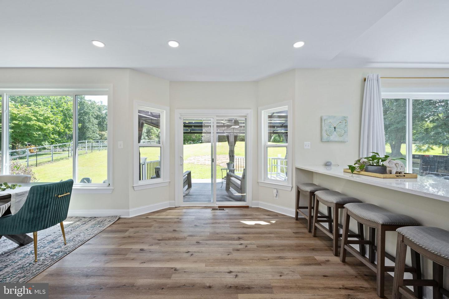 7095 SIGNAL HILL RD, MANASSAS, Virginia 20111, 5 Bedrooms Bedrooms, ,4 BathroomsBathrooms,Residential,For sale,7095 SIGNAL HILL RD,VAPW2100352 MLS # VAPW2100352