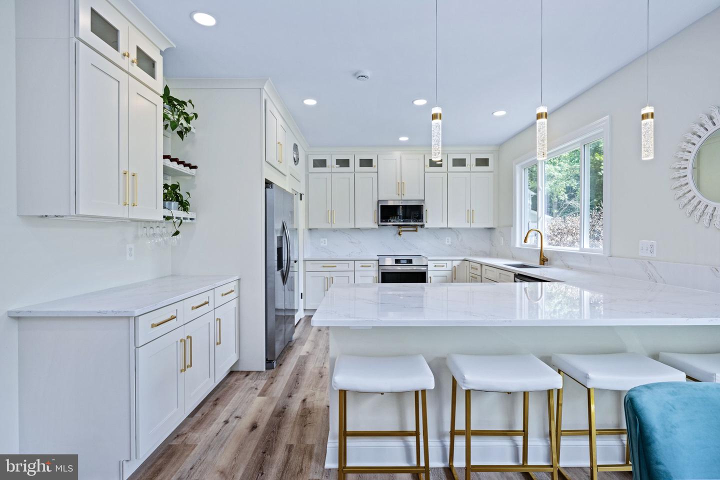 7095 SIGNAL HILL RD, MANASSAS, Virginia 20111, 5 Bedrooms Bedrooms, ,4 BathroomsBathrooms,Residential,For sale,7095 SIGNAL HILL RD,VAPW2100352 MLS # VAPW2100352