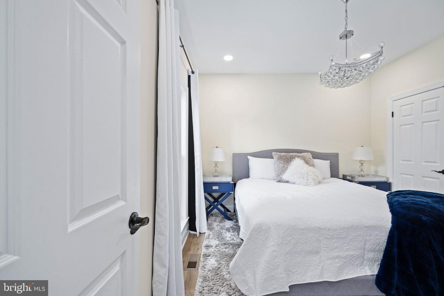 7095 SIGNAL HILL RD, MANASSAS, Virginia 20111, 5 Bedrooms Bedrooms, ,4 BathroomsBathrooms,Residential,For sale,7095 SIGNAL HILL RD,VAPW2100352 MLS # VAPW2100352
