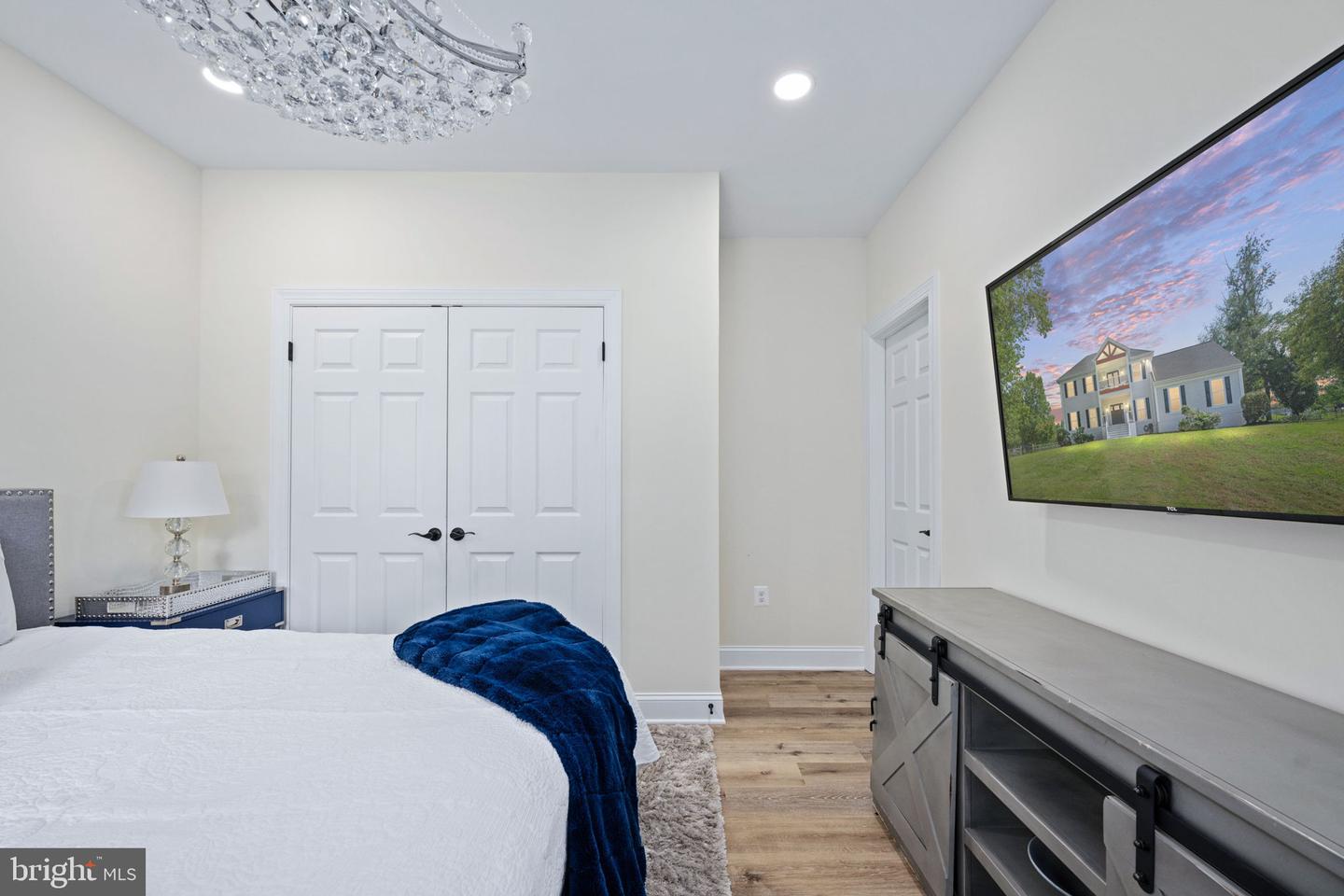 7095 SIGNAL HILL RD, MANASSAS, Virginia 20111, 5 Bedrooms Bedrooms, ,4 BathroomsBathrooms,Residential,For sale,7095 SIGNAL HILL RD,VAPW2100352 MLS # VAPW2100352
