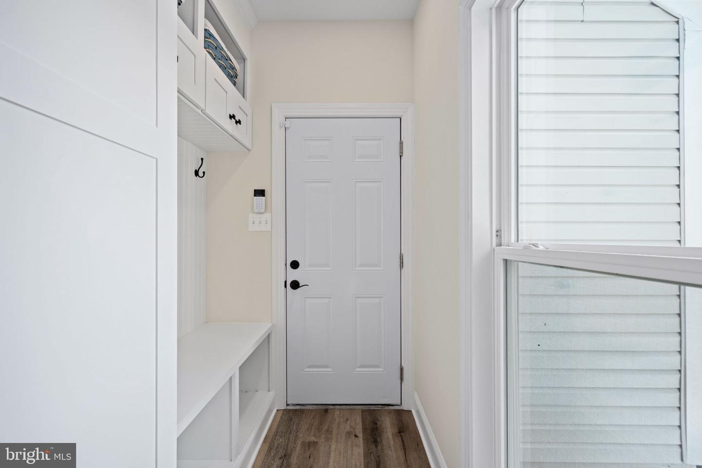 7095 SIGNAL HILL RD, MANASSAS, Virginia 20111, 5 Bedrooms Bedrooms, ,4 BathroomsBathrooms,Residential,For sale,7095 SIGNAL HILL RD,VAPW2100352 MLS # VAPW2100352