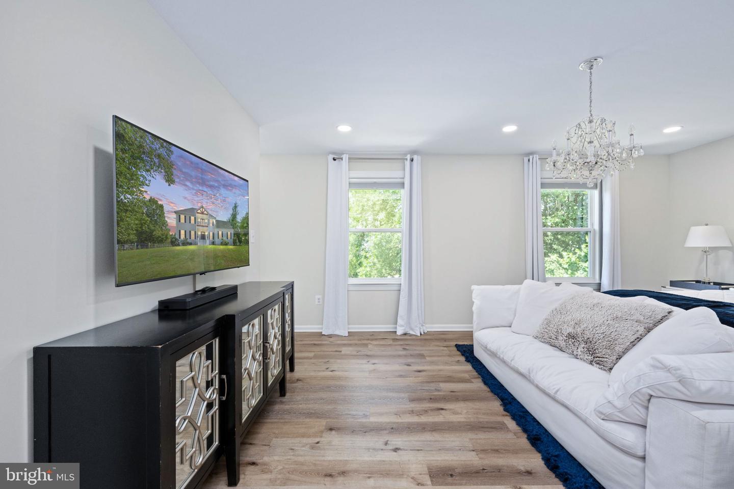 7095 SIGNAL HILL RD, MANASSAS, Virginia 20111, 5 Bedrooms Bedrooms, ,4 BathroomsBathrooms,Residential,For sale,7095 SIGNAL HILL RD,VAPW2100352 MLS # VAPW2100352