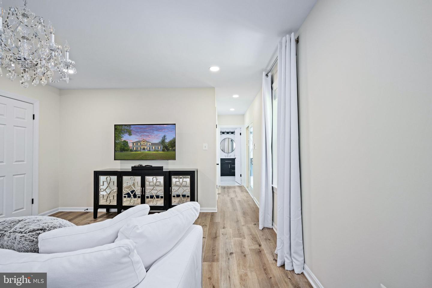 7095 SIGNAL HILL RD, MANASSAS, Virginia 20111, 5 Bedrooms Bedrooms, ,4 BathroomsBathrooms,Residential,For sale,7095 SIGNAL HILL RD,VAPW2100352 MLS # VAPW2100352