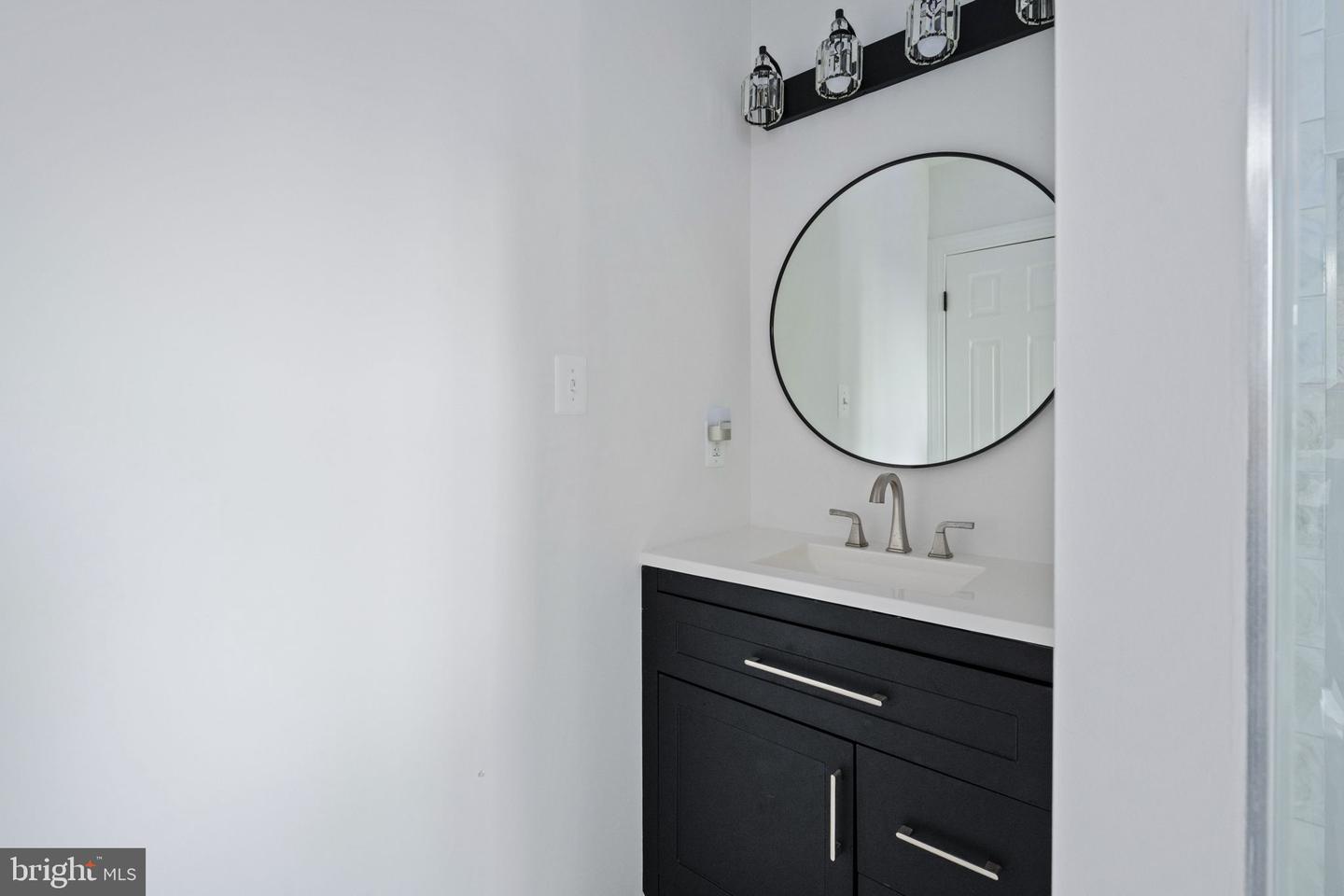 7095 SIGNAL HILL RD, MANASSAS, Virginia 20111, 5 Bedrooms Bedrooms, ,4 BathroomsBathrooms,Residential,For sale,7095 SIGNAL HILL RD,VAPW2100352 MLS # VAPW2100352