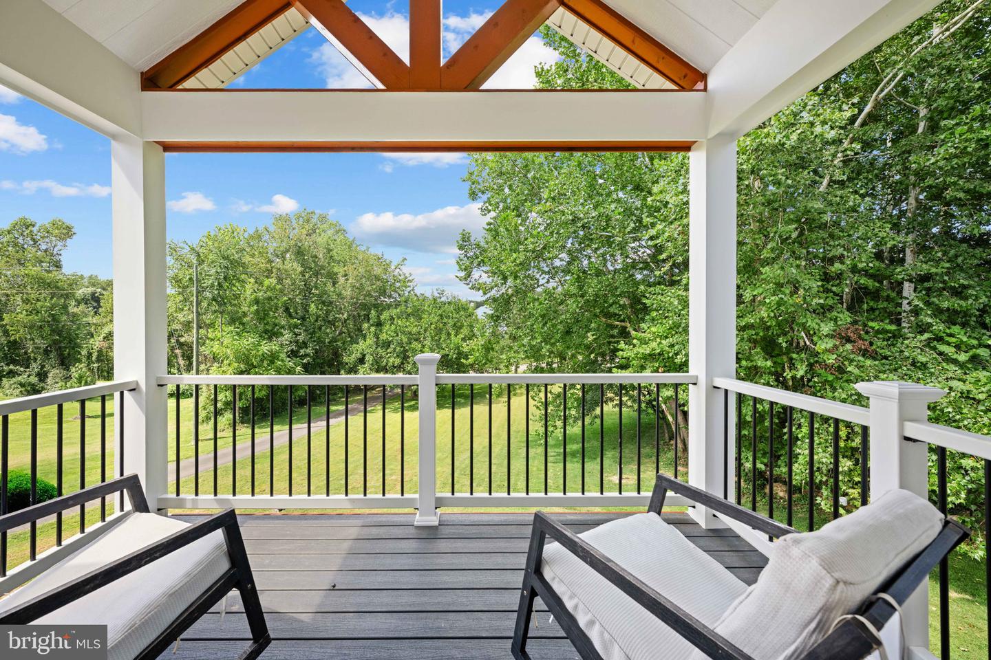 7095 SIGNAL HILL RD, MANASSAS, Virginia 20111, 5 Bedrooms Bedrooms, ,4 BathroomsBathrooms,Residential,For sale,7095 SIGNAL HILL RD,VAPW2100352 MLS # VAPW2100352