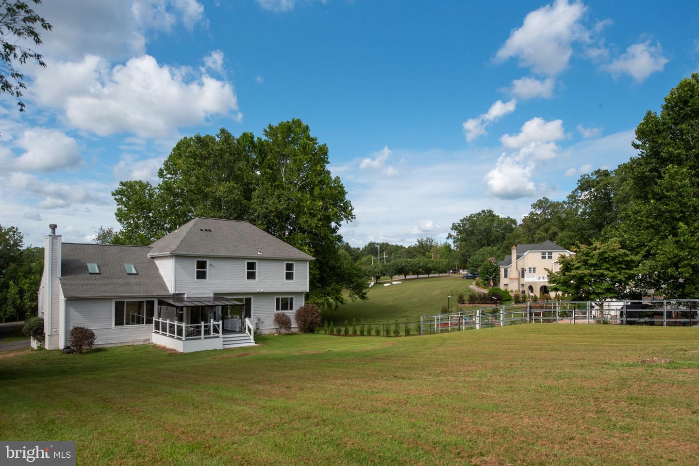 7095 SIGNAL HILL RD, MANASSAS, Virginia 20111, 5 Bedrooms Bedrooms, ,4 BathroomsBathrooms,Residential,For sale,7095 SIGNAL HILL RD,VAPW2100352 MLS # VAPW2100352
