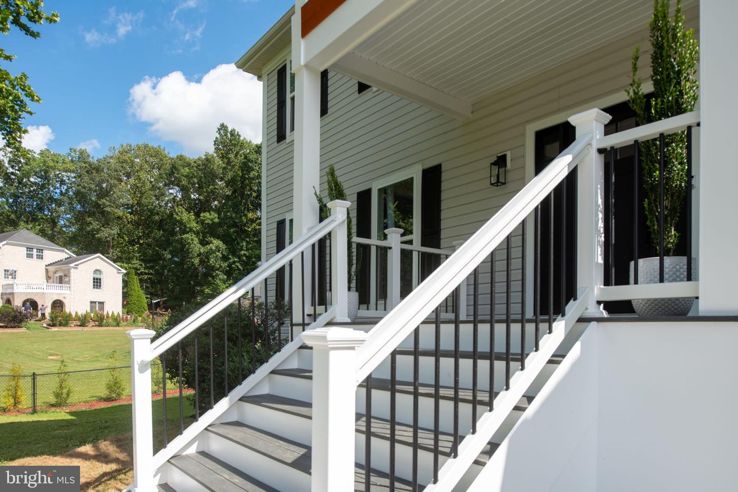 7095 SIGNAL HILL RD, MANASSAS, Virginia 20111, 5 Bedrooms Bedrooms, ,4 BathroomsBathrooms,Residential,For sale,7095 SIGNAL HILL RD,VAPW2100352 MLS # VAPW2100352