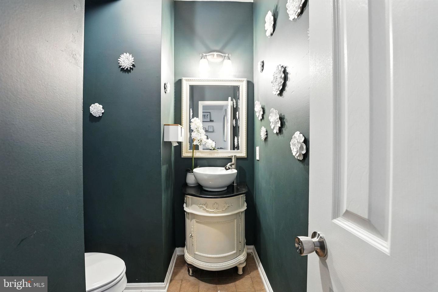 3901 LEAF LAWN LN, WOODBRIDGE, Virginia 22192, 5 Bedrooms Bedrooms, ,3 BathroomsBathrooms,Residential,For sale,3901 LEAF LAWN LN,VAPW2100392 MLS # VAPW2100392