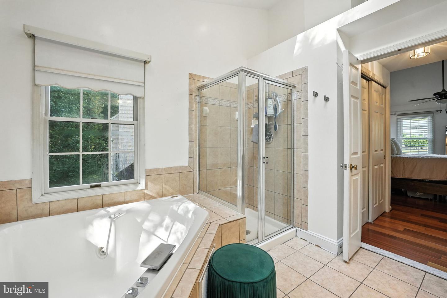 3901 LEAF LAWN LN, WOODBRIDGE, Virginia 22192, 5 Bedrooms Bedrooms, ,3 BathroomsBathrooms,Residential,For sale,3901 LEAF LAWN LN,VAPW2100392 MLS # VAPW2100392