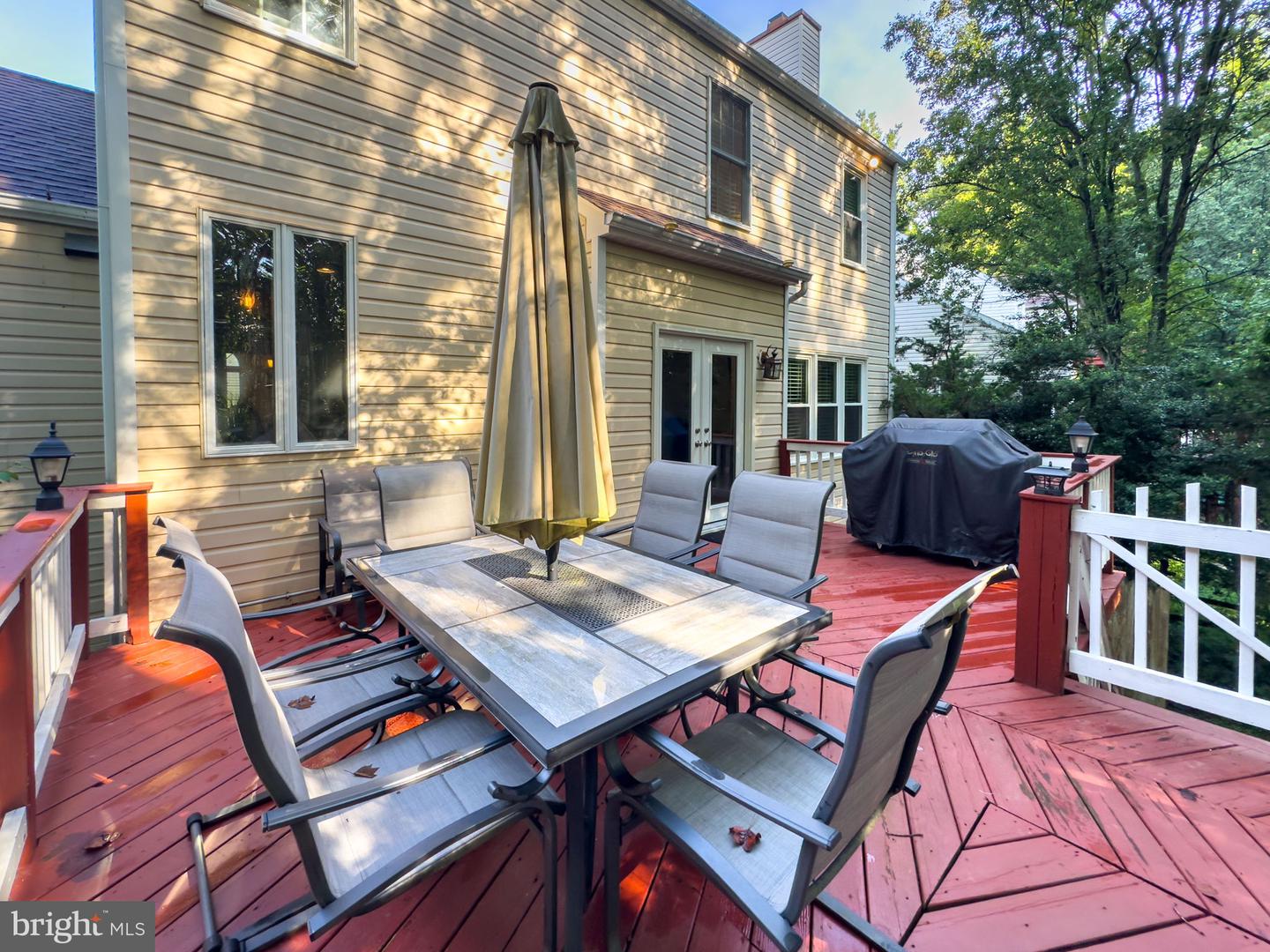 3901 LEAF LAWN LN, WOODBRIDGE, Virginia 22192, 5 Bedrooms Bedrooms, ,3 BathroomsBathrooms,Residential,For sale,3901 LEAF LAWN LN,VAPW2100392 MLS # VAPW2100392