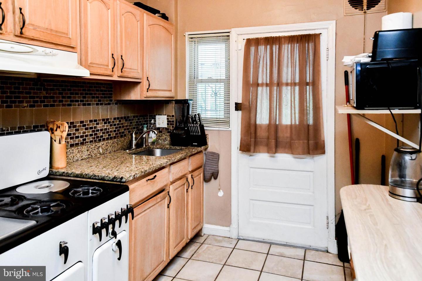 4002 ALABAMA AVE SE, WASHINGTON, District Of Columbia 20020, 3 Bedrooms Bedrooms, ,1 BathroomBathrooms,Residential,For sale,4002 ALABAMA AVE SE,DCDC2213076 MLS # DCDC2213076