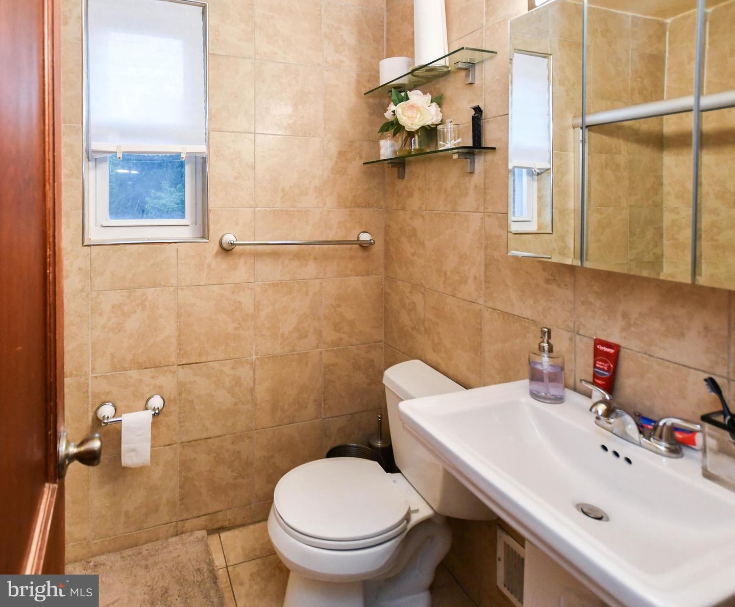 4002 ALABAMA AVE SE, WASHINGTON, District Of Columbia 20020, 3 Bedrooms Bedrooms, ,1 BathroomBathrooms,Residential,For sale,4002 ALABAMA AVE SE,DCDC2213076 MLS # DCDC2213076