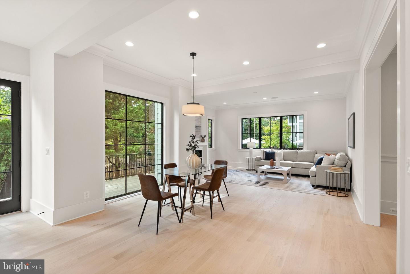 112 N HIGHLAND ST, ARLINGTON, Virginia 22201, 6 Bedrooms Bedrooms, 26 Rooms Rooms,6 BathroomsBathrooms,Residential,For sale,112 N HIGHLAND ST,VAAR2061698 MLS # VAAR2061698