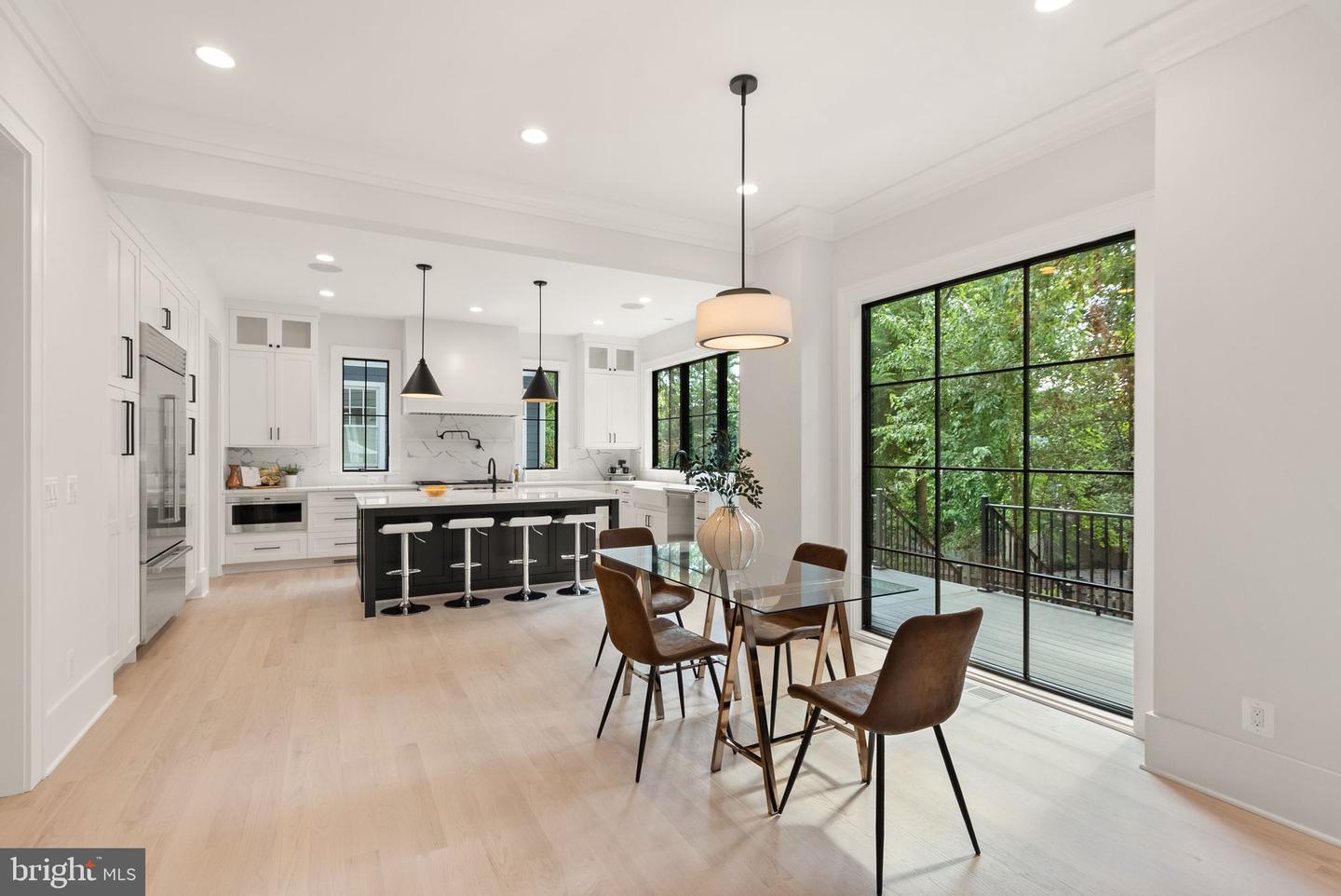 112 N HIGHLAND ST, ARLINGTON, Virginia 22201, 6 Bedrooms Bedrooms, 26 Rooms Rooms,6 BathroomsBathrooms,Residential,For sale,112 N HIGHLAND ST,VAAR2061698 MLS # VAAR2061698