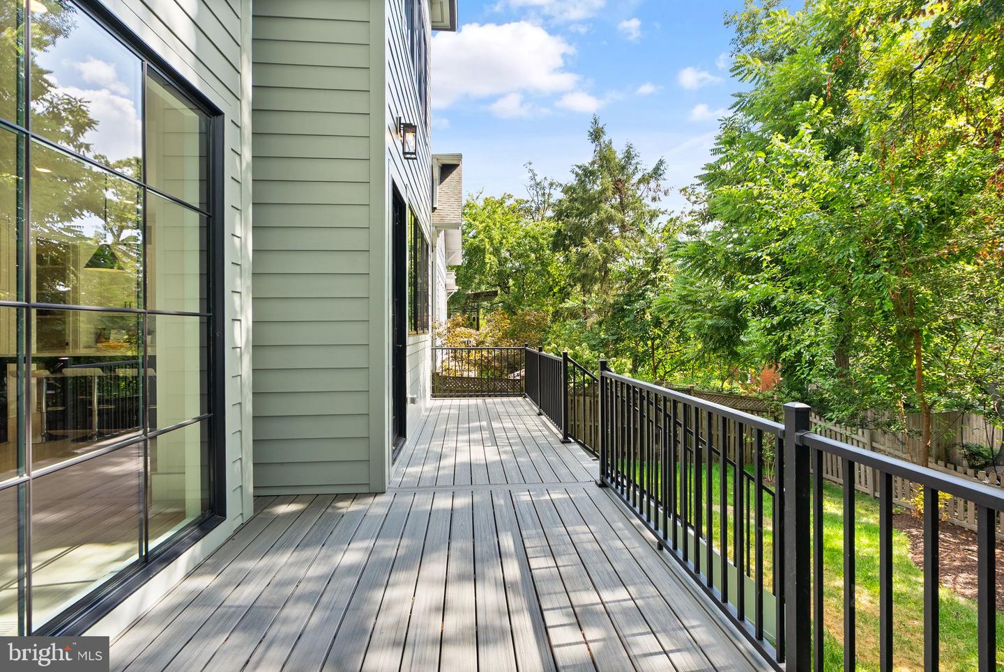 112 N HIGHLAND ST, ARLINGTON, Virginia 22201, 6 Bedrooms Bedrooms, 26 Rooms Rooms,6 BathroomsBathrooms,Residential,For sale,112 N HIGHLAND ST,VAAR2061698 MLS # VAAR2061698