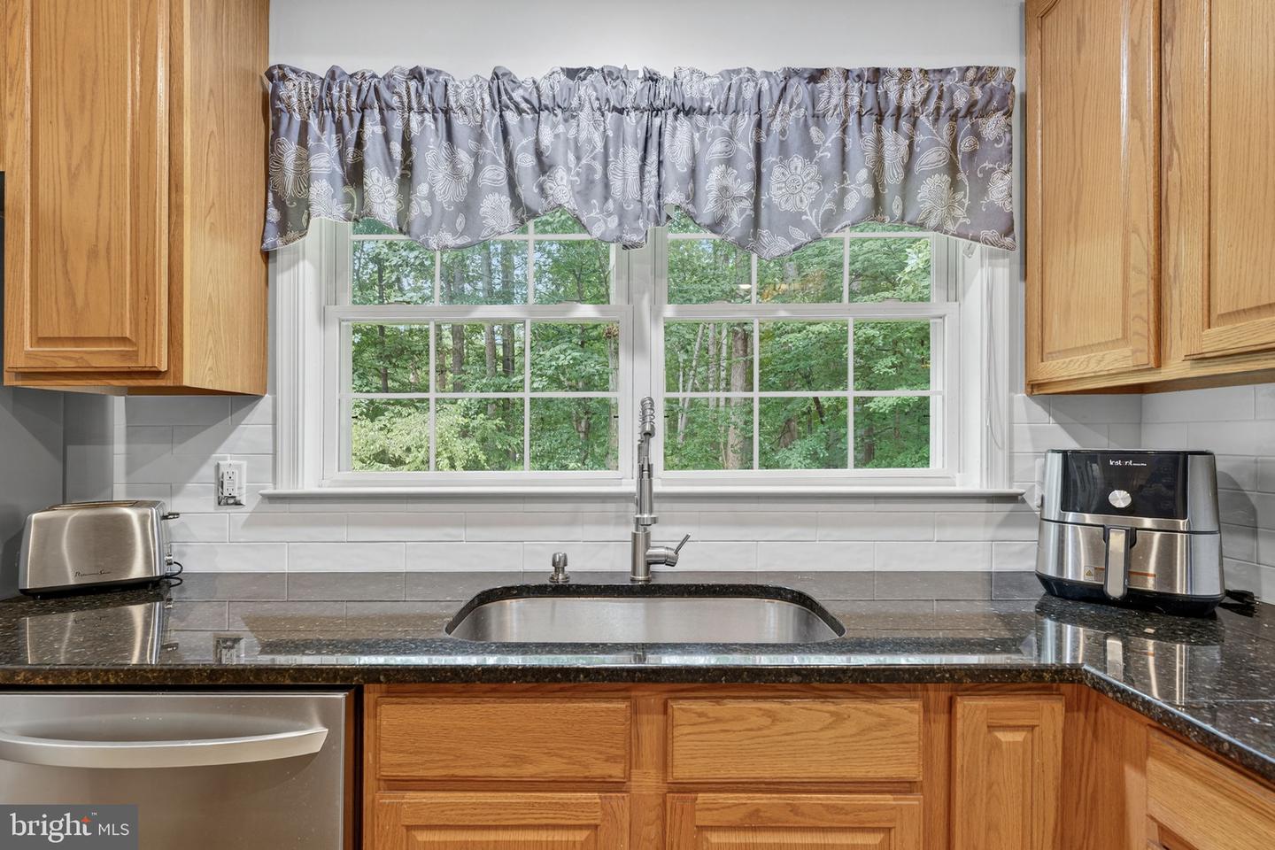 5460 WESTFIELD CT, WARRENTON, Virginia 20187, 4 Bedrooms Bedrooms, ,3 BathroomsBathrooms,Residential,For sale,5460 WESTFIELD CT,VAFQ2017708 MLS # VAFQ2017708