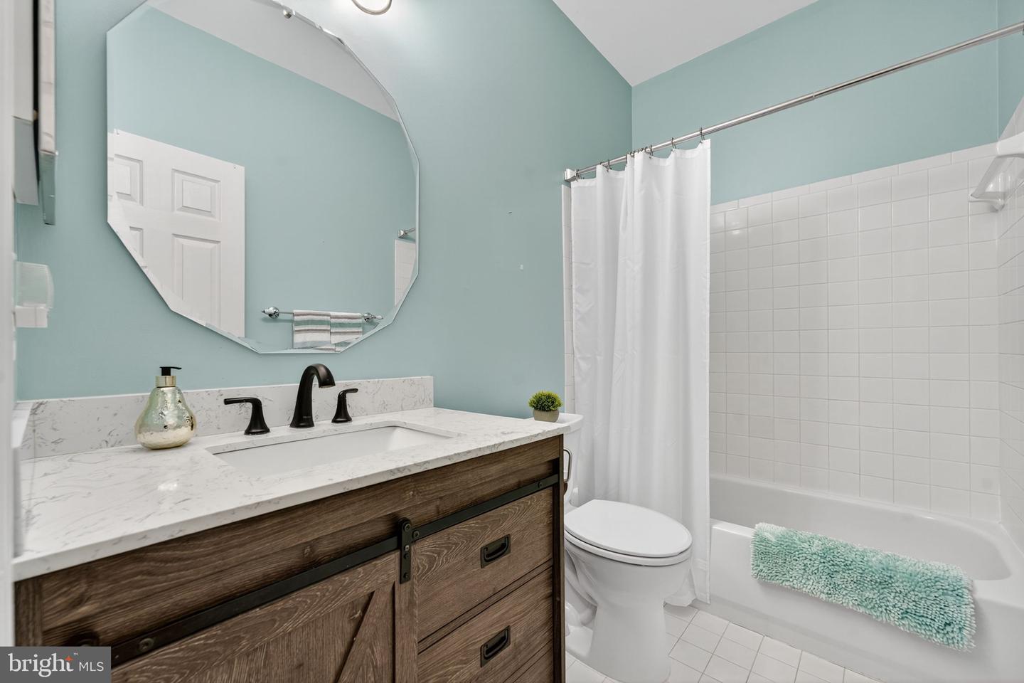 5460 WESTFIELD CT, WARRENTON, Virginia 20187, 4 Bedrooms Bedrooms, ,3 BathroomsBathrooms,Residential,For sale,5460 WESTFIELD CT,VAFQ2017708 MLS # VAFQ2017708