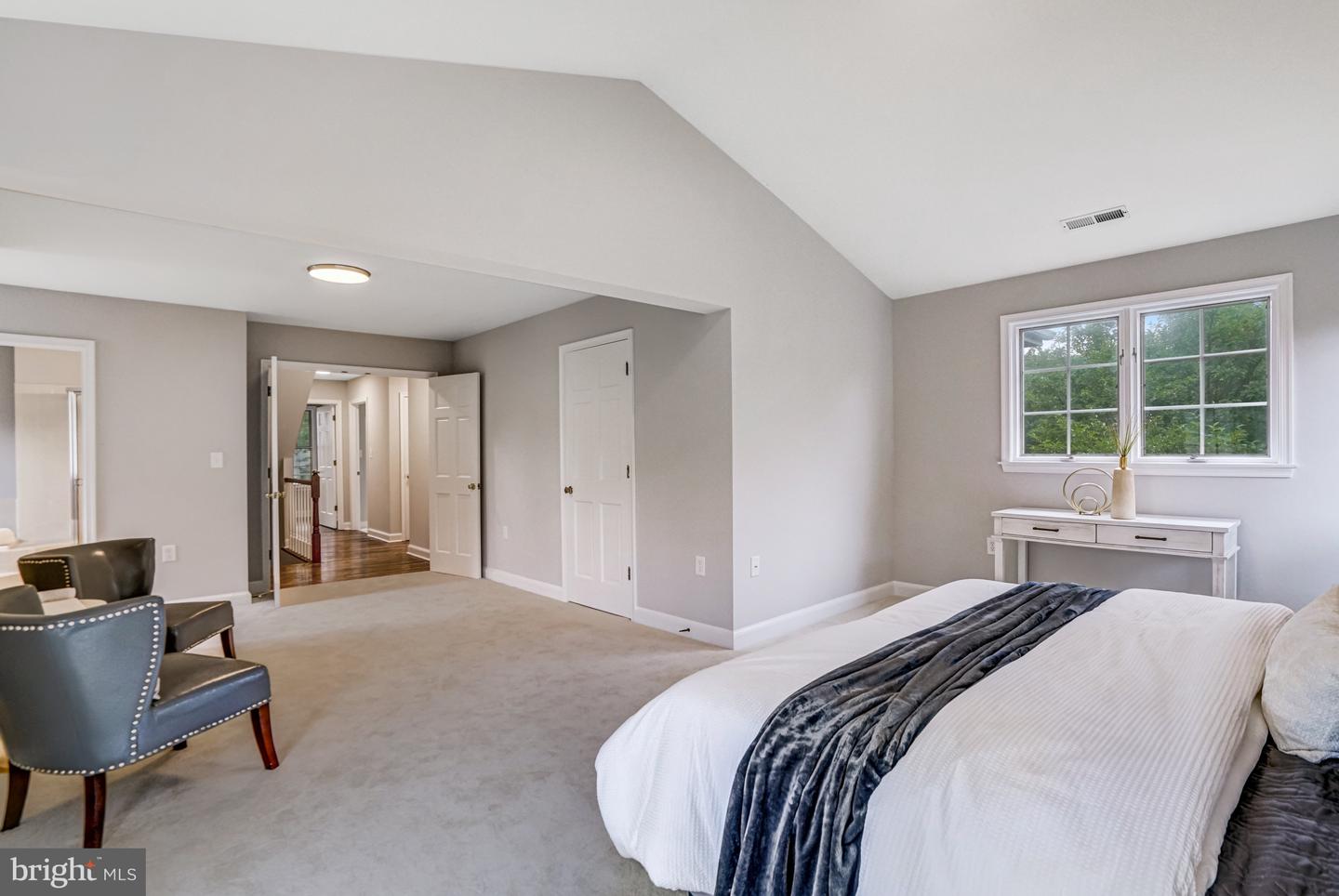 4655 24TH ST N, ARLINGTON, Virginia 22207, 5 Bedrooms Bedrooms, 7 Rooms Rooms,2 BathroomsBathrooms,Residential,For sale,4655 24TH ST N,VAAR2061770 MLS # VAAR2061770