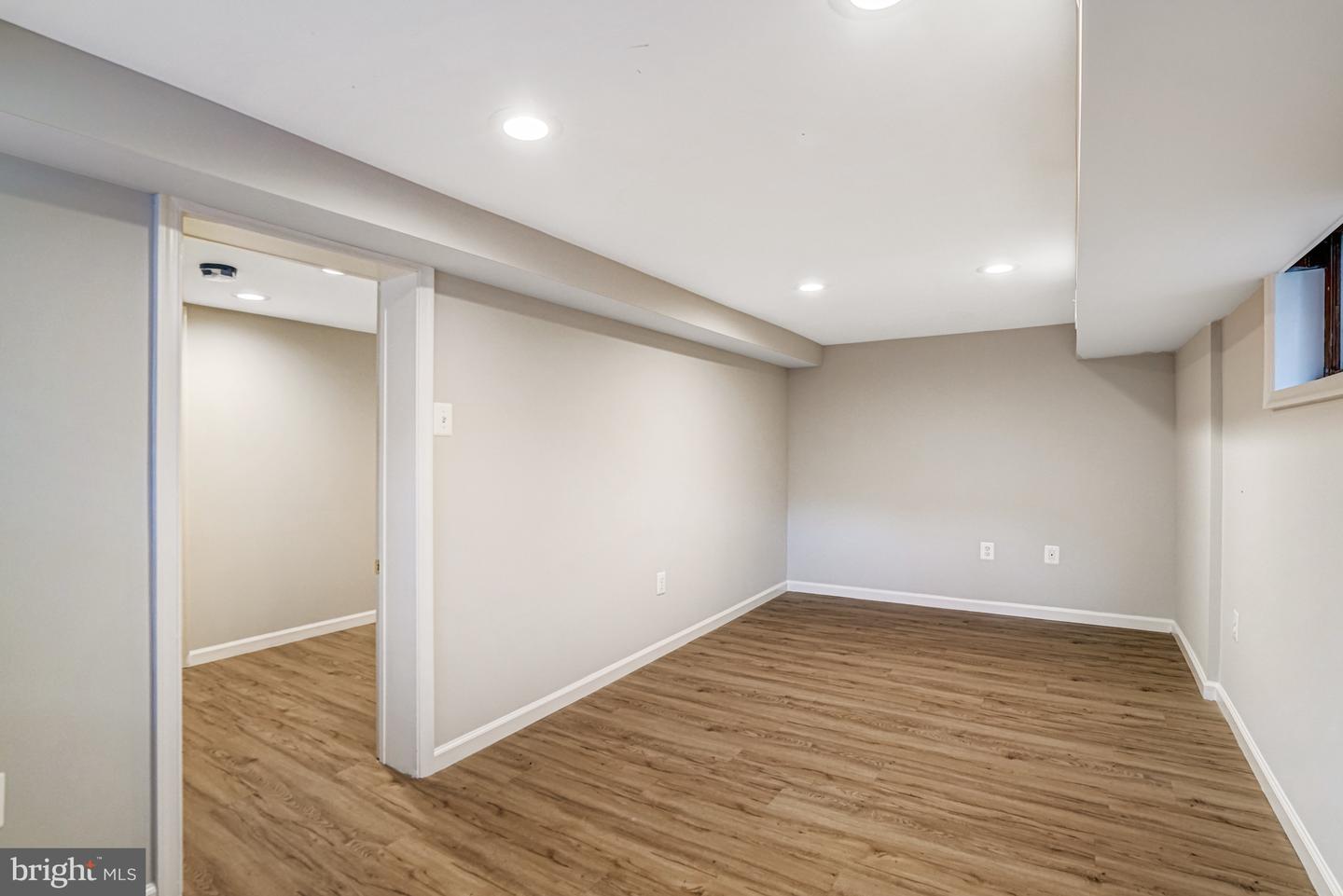 4655 24TH ST N, ARLINGTON, Virginia 22207, 5 Bedrooms Bedrooms, 7 Rooms Rooms,2 BathroomsBathrooms,Residential,For sale,4655 24TH ST N,VAAR2061770 MLS # VAAR2061770