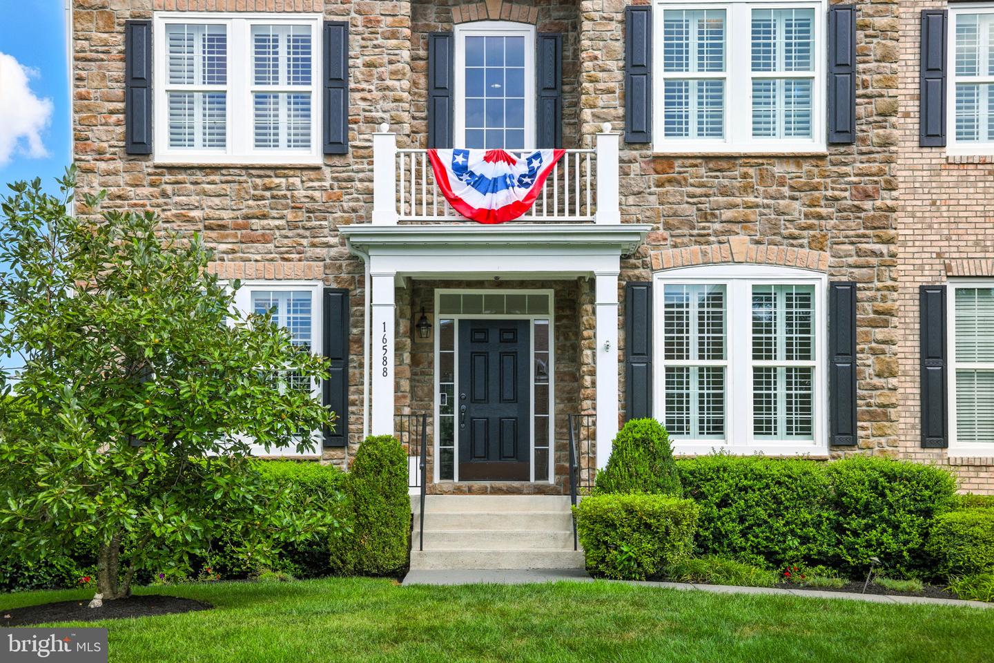 16588 LEVADE DR, LEESBURG, Virginia 20176, 5 Bedrooms Bedrooms, 10 Rooms Rooms,4 BathroomsBathrooms,Residential,For sale,16588 LEVADE DR,VALO2103756 MLS # VALO2103756