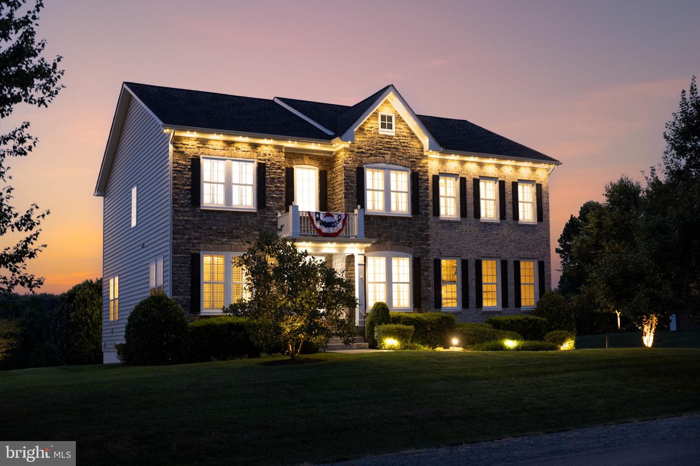 16588 LEVADE DR, LEESBURG, Virginia 20176, 5 Bedrooms Bedrooms, 10 Rooms Rooms,4 BathroomsBathrooms,Residential,For sale,16588 LEVADE DR,VALO2103756 MLS # VALO2103756