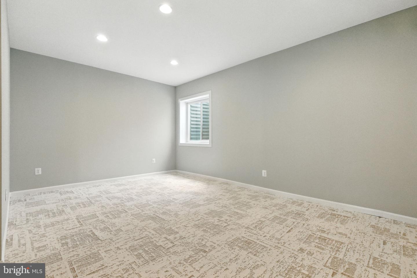 16588 LEVADE DR, LEESBURG, Virginia 20176, 5 Bedrooms Bedrooms, 10 Rooms Rooms,4 BathroomsBathrooms,Residential,For sale,16588 LEVADE DR,VALO2103756 MLS # VALO2103756
