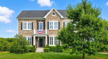 16588 LEVADE DR, LEESBURG, Virginia 20176, 5 Bedrooms Bedrooms, 10 Rooms Rooms,4 BathroomsBathrooms,Residential,For sale,16588 LEVADE DR,VALO2103756 MLS # VALO2103756