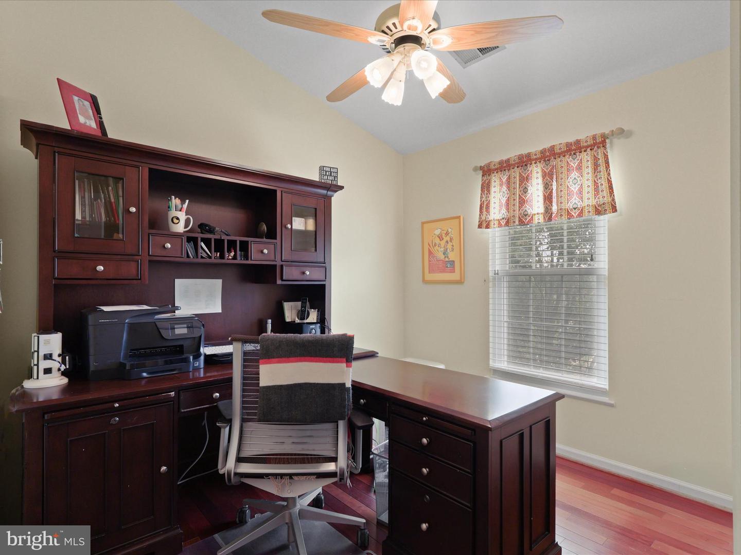 7755 EFFINGHAM SQ, ALEXANDRIA, Virginia 22315, 3 Bedrooms Bedrooms, ,3 BathroomsBathrooms,Residential,For sale,7755 EFFINGHAM SQ,VAFX2259076 MLS # VAFX2259076