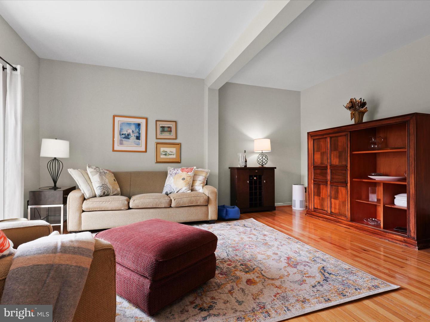 7755 EFFINGHAM SQ, ALEXANDRIA, Virginia 22315, 3 Bedrooms Bedrooms, ,3 BathroomsBathrooms,Residential,For sale,7755 EFFINGHAM SQ,VAFX2259076 MLS # VAFX2259076