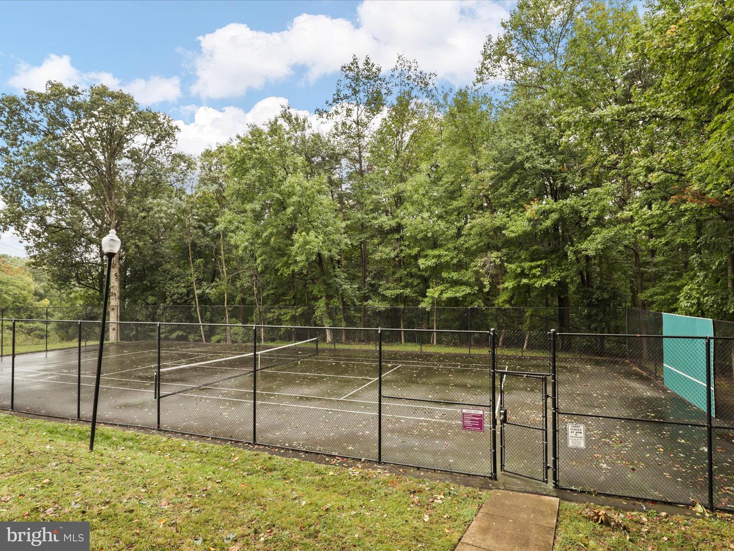 7755 EFFINGHAM SQ, ALEXANDRIA, Virginia 22315, 3 Bedrooms Bedrooms, ,3 BathroomsBathrooms,Residential,For sale,7755 EFFINGHAM SQ,VAFX2259076 MLS # VAFX2259076