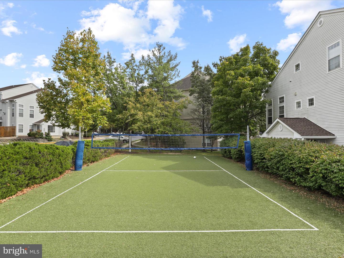 7755 EFFINGHAM SQ, ALEXANDRIA, Virginia 22315, 3 Bedrooms Bedrooms, ,3 BathroomsBathrooms,Residential,For sale,7755 EFFINGHAM SQ,VAFX2259076 MLS # VAFX2259076