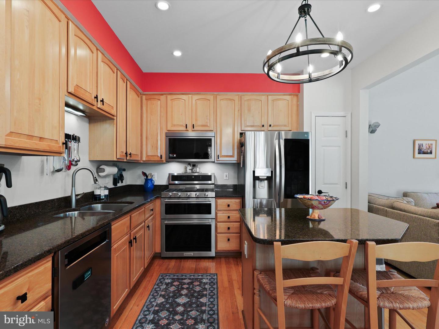 7755 EFFINGHAM SQ, ALEXANDRIA, Virginia 22315, 3 Bedrooms Bedrooms, ,3 BathroomsBathrooms,Residential,For sale,7755 EFFINGHAM SQ,VAFX2259076 MLS # VAFX2259076