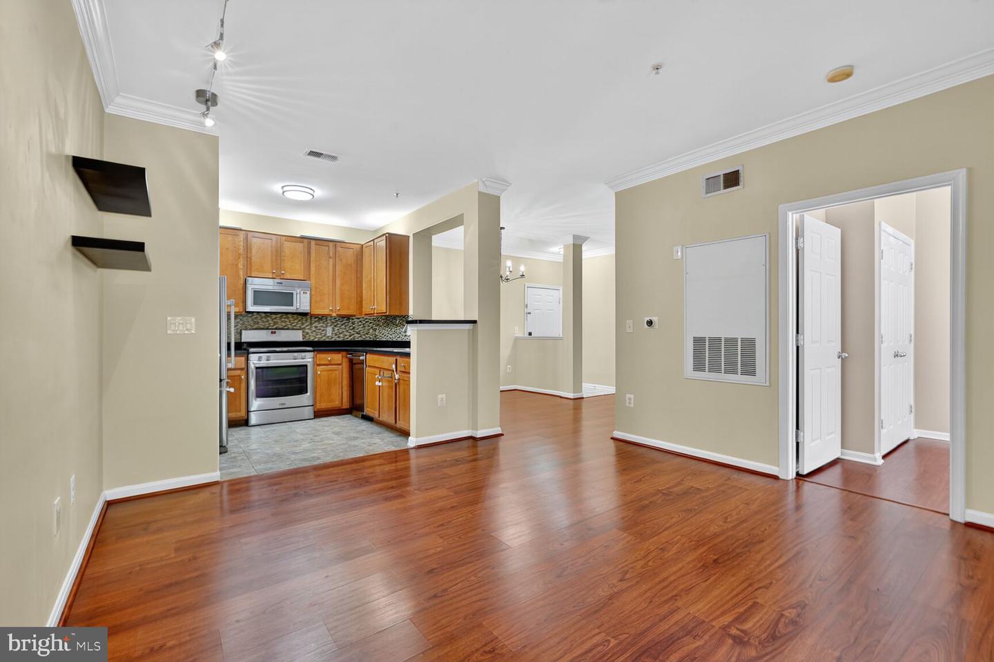 4850 EISENHOWER AVE #119, ALEXANDRIA, Virginia 22304, 2 Bedrooms Bedrooms, 3 Rooms Rooms,1 BathroomBathrooms,Residential,For sale,4850 EISENHOWER AVE #119,VAAX2048198 MLS # VAAX2048198