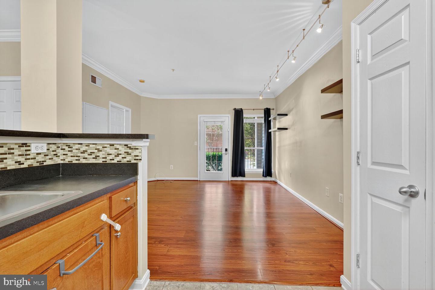 4850 EISENHOWER AVE #119, ALEXANDRIA, Virginia 22304, 2 Bedrooms Bedrooms, 3 Rooms Rooms,1 BathroomBathrooms,Residential,For sale,4850 EISENHOWER AVE #119,VAAX2048198 MLS # VAAX2048198