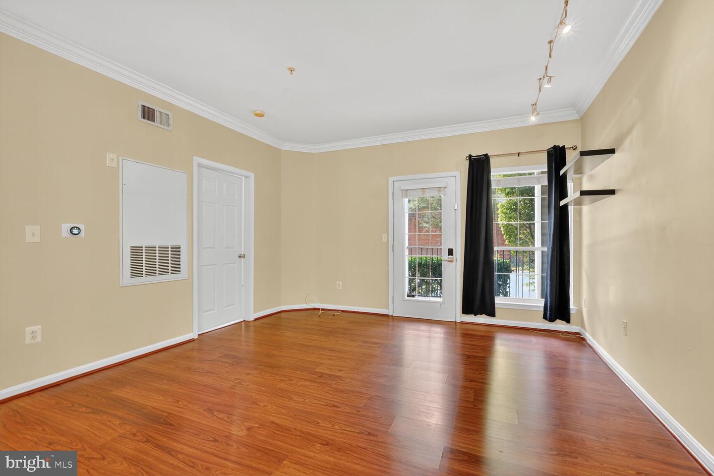 4850 EISENHOWER AVE #119, ALEXANDRIA, Virginia 22304, 2 Bedrooms Bedrooms, 3 Rooms Rooms,1 BathroomBathrooms,Residential,For sale,4850 EISENHOWER AVE #119,VAAX2048198 MLS # VAAX2048198