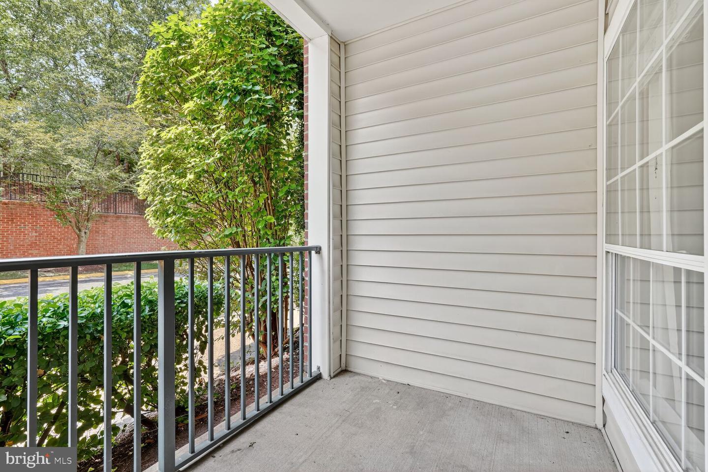 4850 EISENHOWER AVE #119, ALEXANDRIA, Virginia 22304, 2 Bedrooms Bedrooms, 3 Rooms Rooms,1 BathroomBathrooms,Residential,For sale,4850 EISENHOWER AVE #119,VAAX2048198 MLS # VAAX2048198