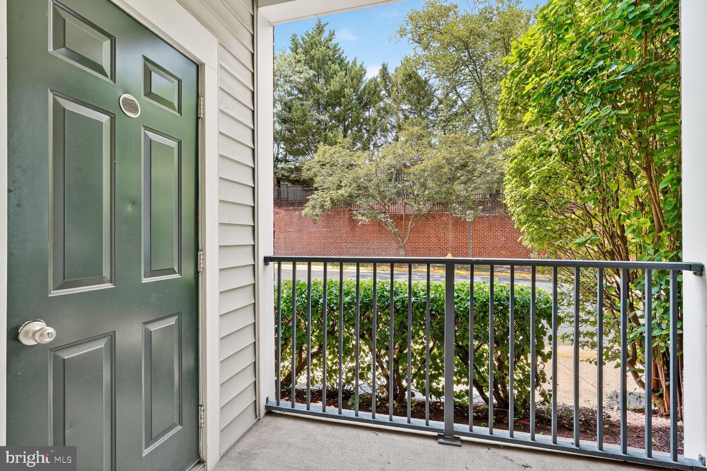 4850 EISENHOWER AVE #119, ALEXANDRIA, Virginia 22304, 2 Bedrooms Bedrooms, 3 Rooms Rooms,1 BathroomBathrooms,Residential,For sale,4850 EISENHOWER AVE #119,VAAX2048198 MLS # VAAX2048198