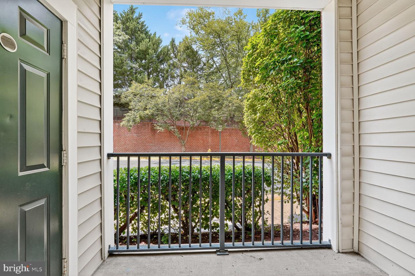 4850 EISENHOWER AVE #119, ALEXANDRIA, Virginia 22304, 2 Bedrooms Bedrooms, 3 Rooms Rooms,1 BathroomBathrooms,Residential,For sale,4850 EISENHOWER AVE #119,VAAX2048198 MLS # VAAX2048198