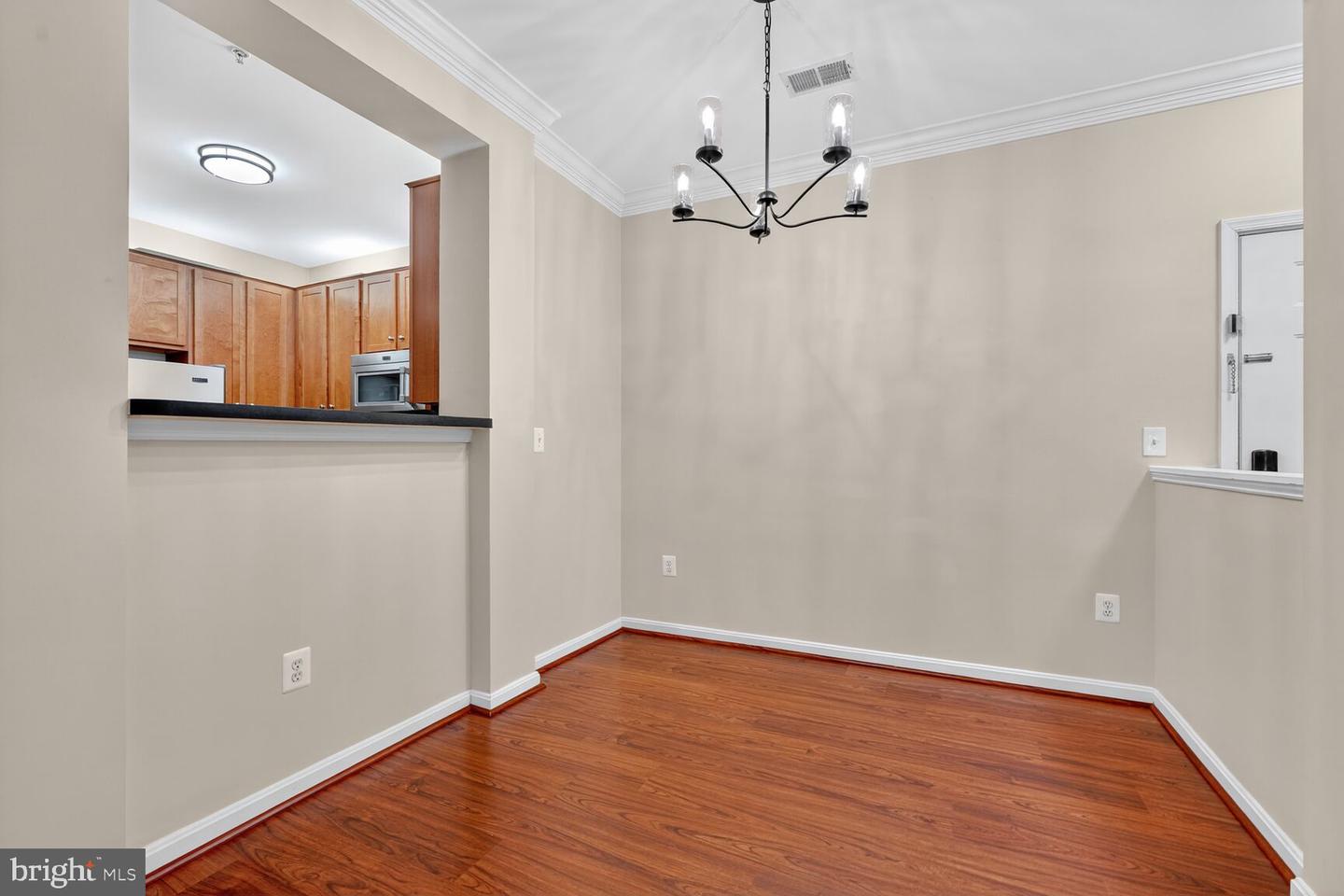 4850 EISENHOWER AVE #119, ALEXANDRIA, Virginia 22304, 2 Bedrooms Bedrooms, 3 Rooms Rooms,1 BathroomBathrooms,Residential,For sale,4850 EISENHOWER AVE #119,VAAX2048198 MLS # VAAX2048198