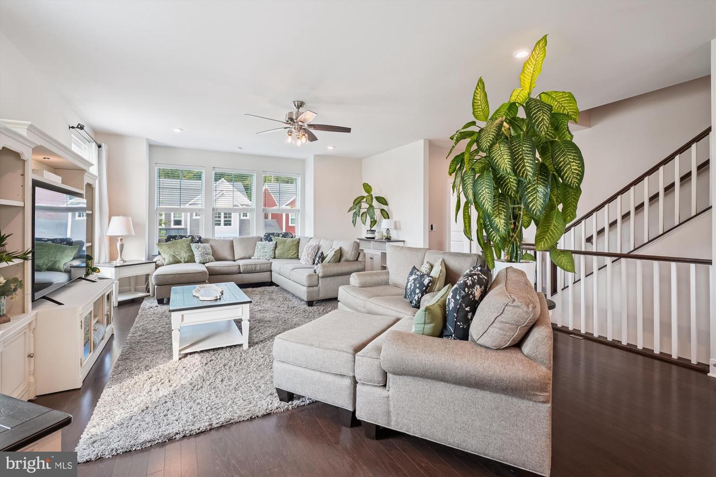 1522 MEADOWLARK GLEN RD, DUMFRIES, Virginia 22026, 4 Bedrooms Bedrooms, ,3 BathroomsBathrooms,Residential,For sale,1522 MEADOWLARK GLEN RD,VAPW2100748 MLS # VAPW2100748