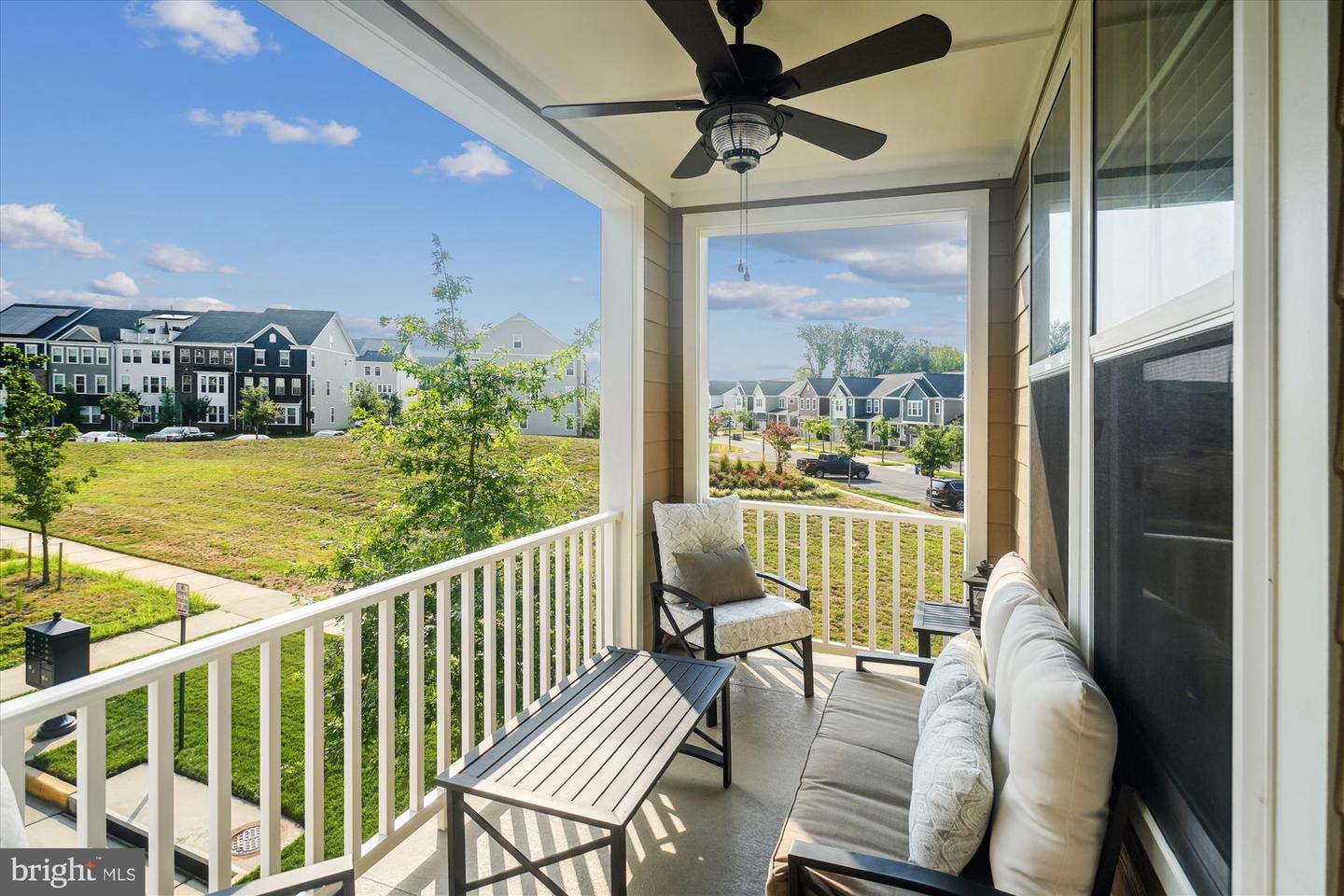1522 MEADOWLARK GLEN RD, DUMFRIES, Virginia 22026, 4 Bedrooms Bedrooms, ,3 BathroomsBathrooms,Residential,For sale,1522 MEADOWLARK GLEN RD,VAPW2100748 MLS # VAPW2100748