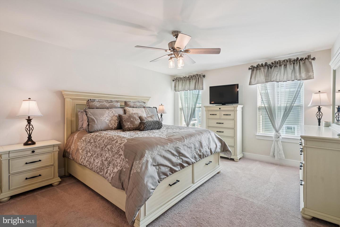 1522 MEADOWLARK GLEN RD, DUMFRIES, Virginia 22026, 4 Bedrooms Bedrooms, ,3 BathroomsBathrooms,Residential,For sale,1522 MEADOWLARK GLEN RD,VAPW2100748 MLS # VAPW2100748