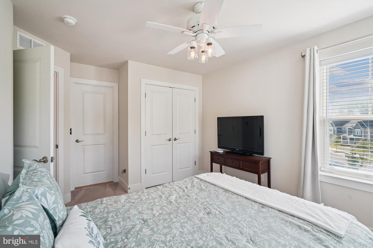 1522 MEADOWLARK GLEN RD, DUMFRIES, Virginia 22026, 4 Bedrooms Bedrooms, ,3 BathroomsBathrooms,Residential,For sale,1522 MEADOWLARK GLEN RD,VAPW2100748 MLS # VAPW2100748