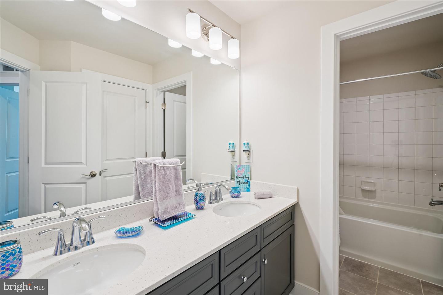 1522 MEADOWLARK GLEN RD, DUMFRIES, Virginia 22026, 4 Bedrooms Bedrooms, ,3 BathroomsBathrooms,Residential,For sale,1522 MEADOWLARK GLEN RD,VAPW2100748 MLS # VAPW2100748